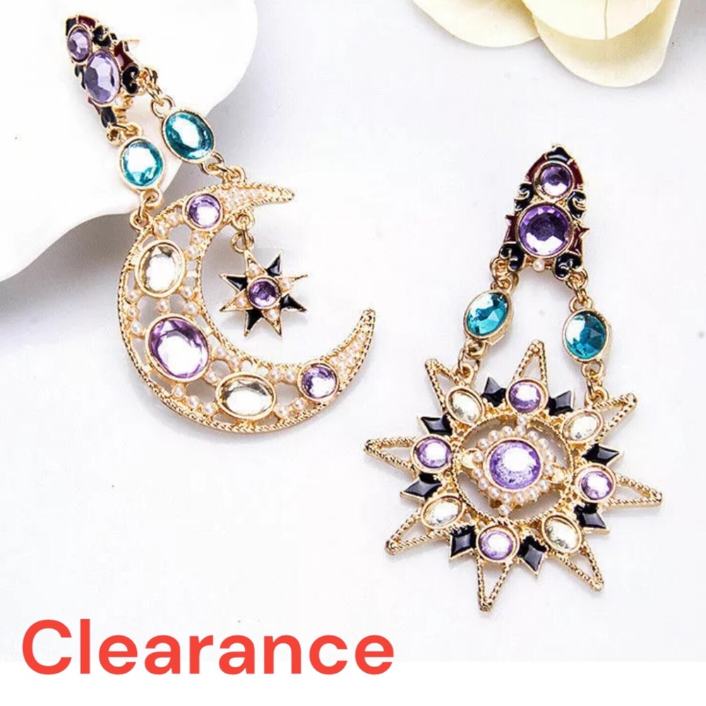 🔴 Moon & Star Chandelier Earrings